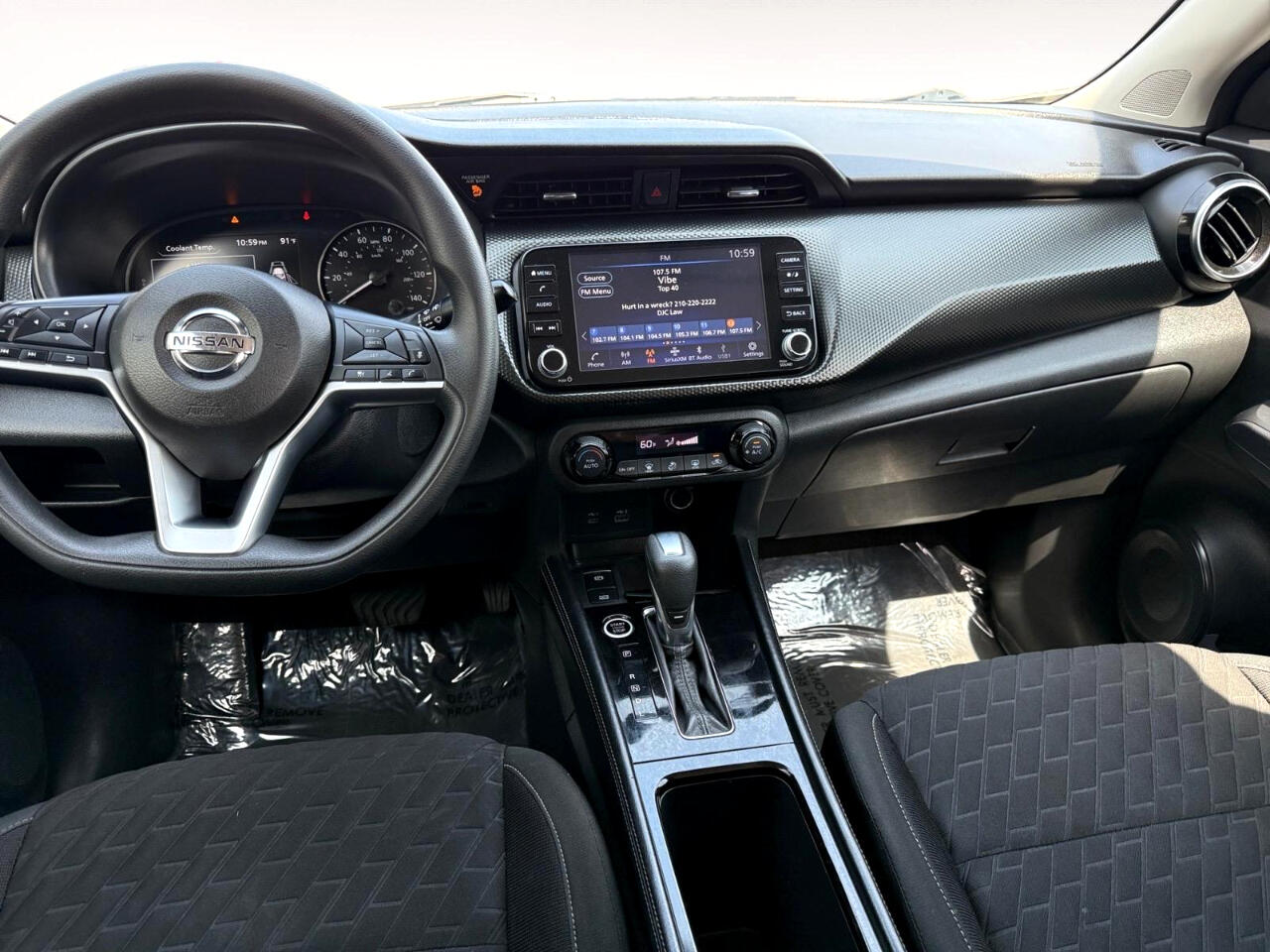 Vehicle image 24 of 37