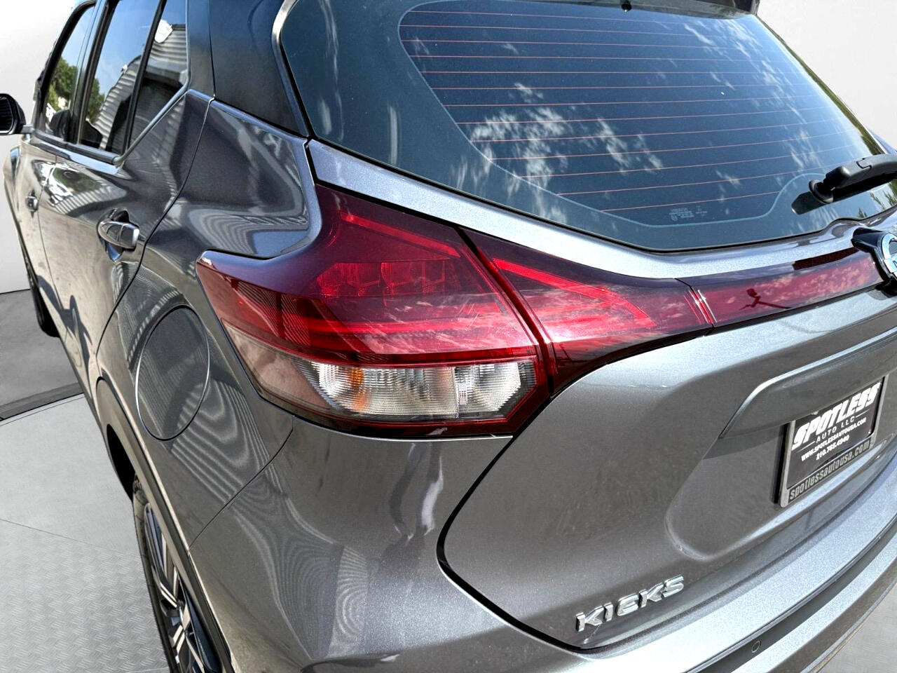 Vehicle image 12 of 37