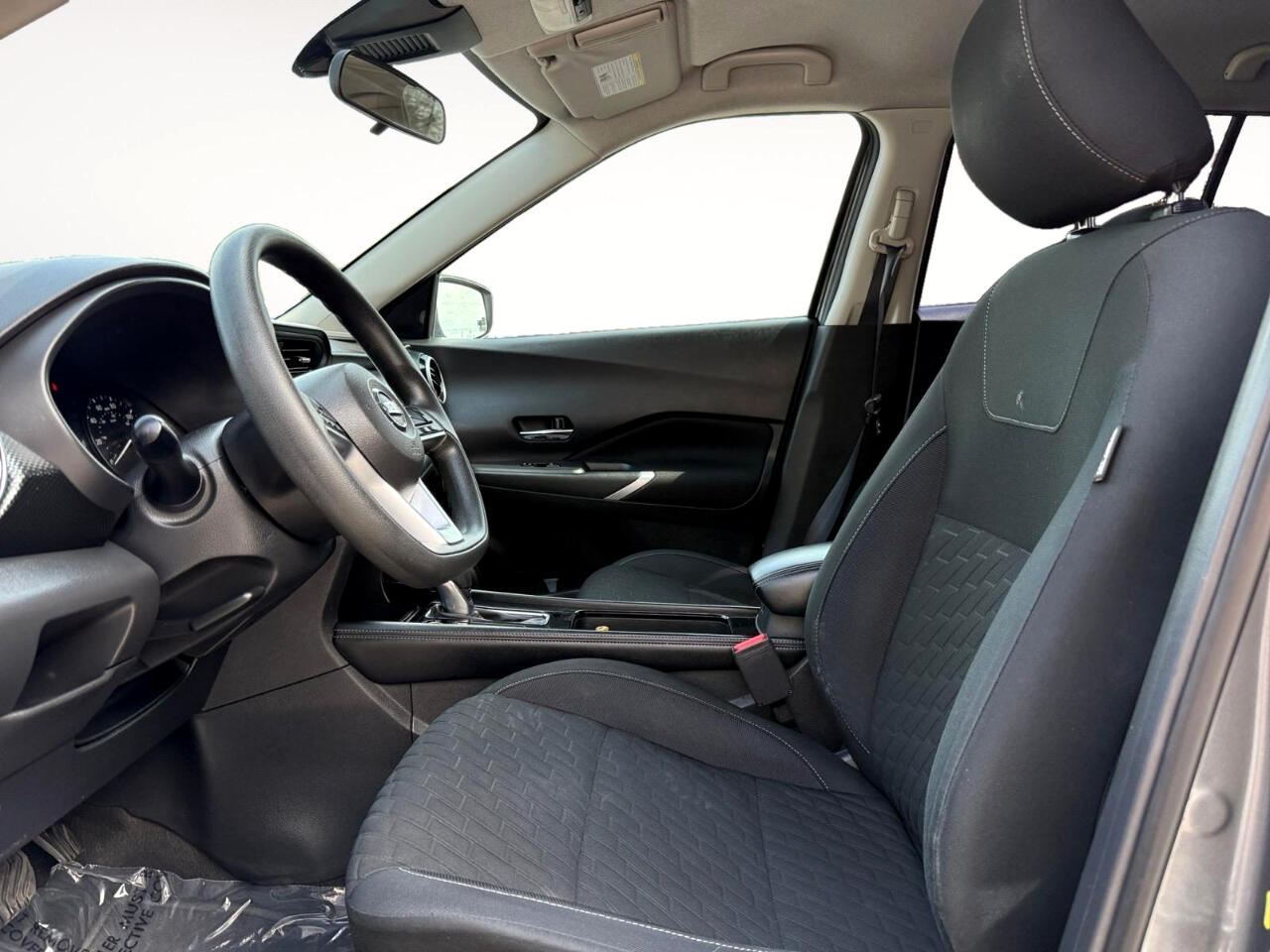 Vehicle image 19 of 37