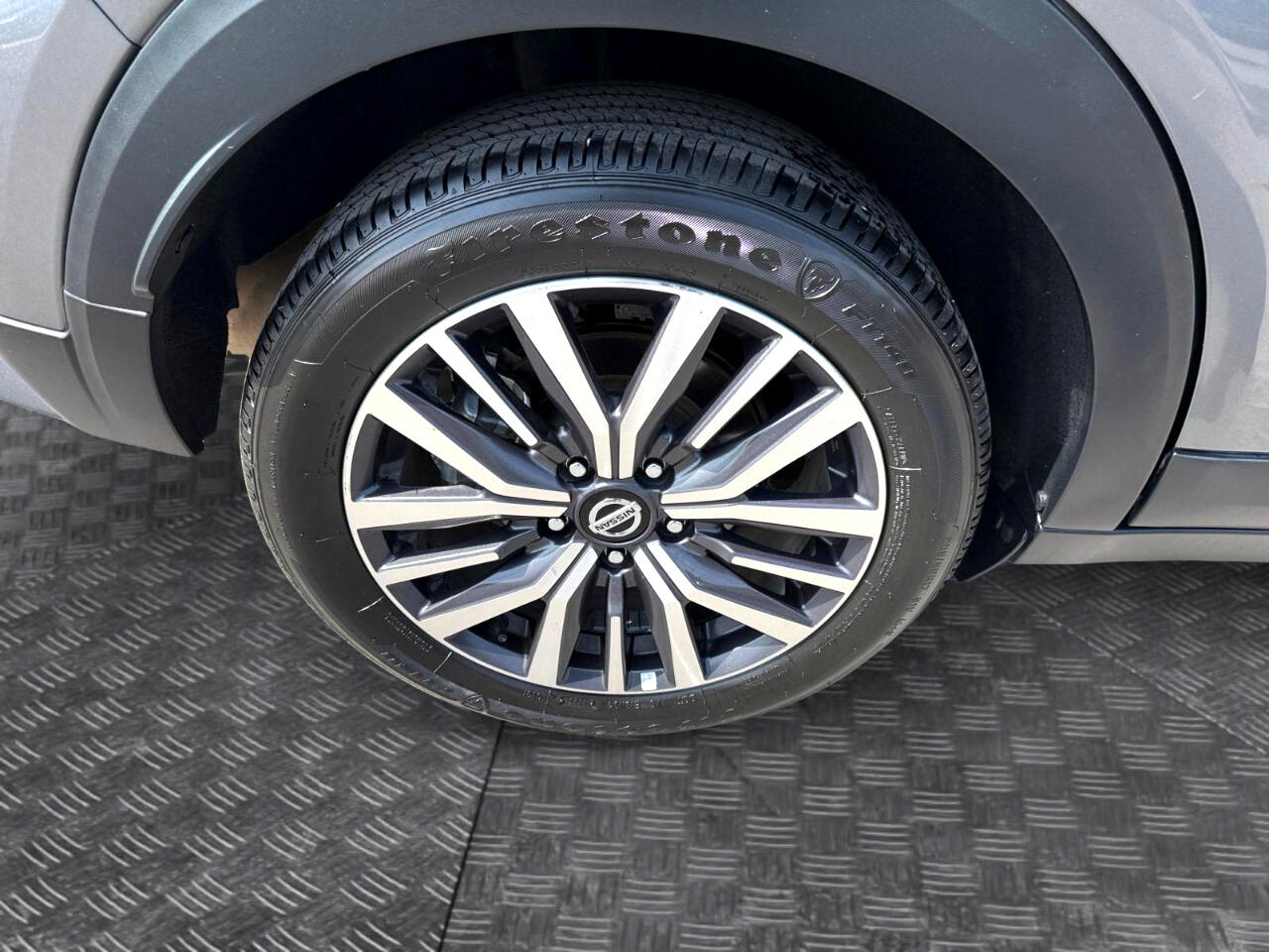Vehicle image 14 of 37