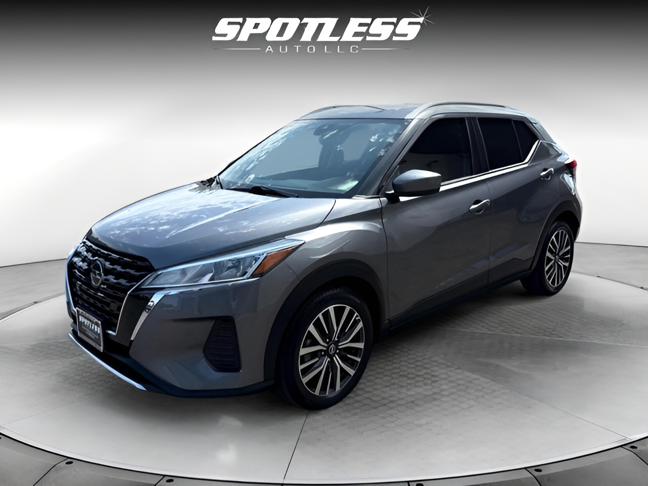 Vehicle image 29 of 37