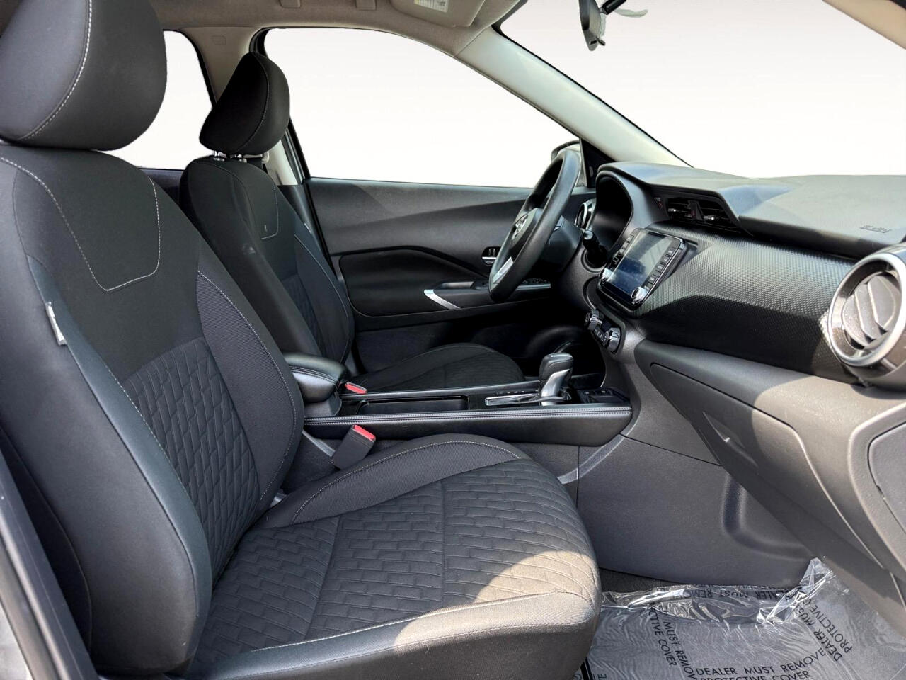 Vehicle image 20 of 37
