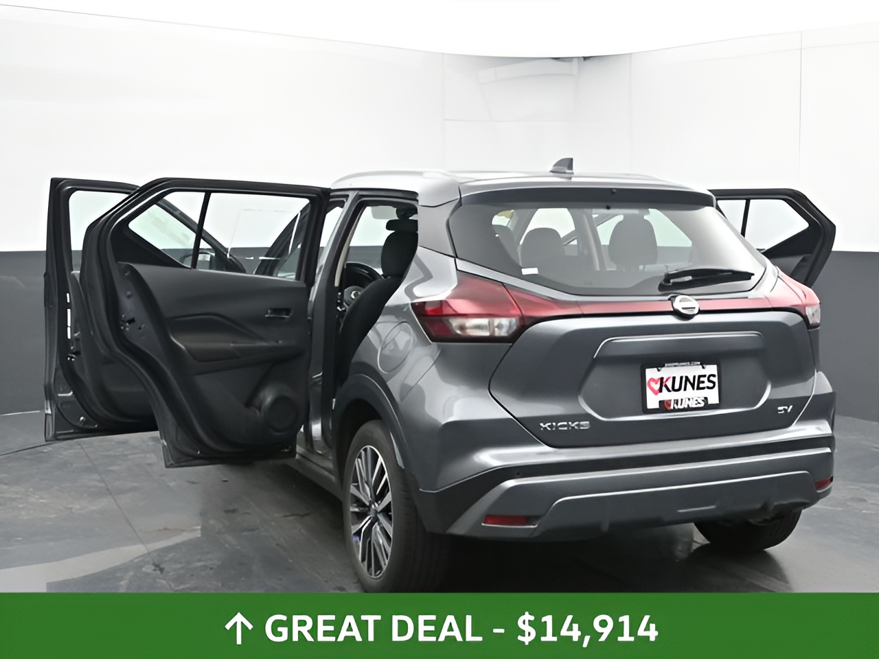 Vehicle image 112 of 117