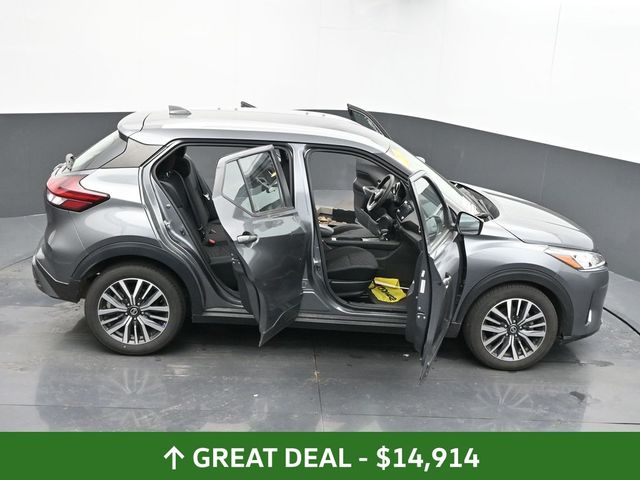 Vehicle image 23 of 117