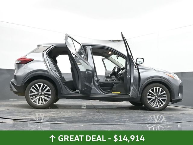 Vehicle image 21 of 117