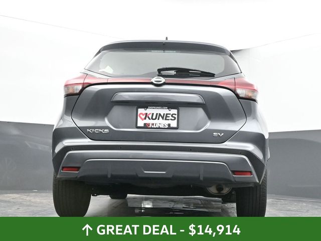 Vehicle image 33 of 117