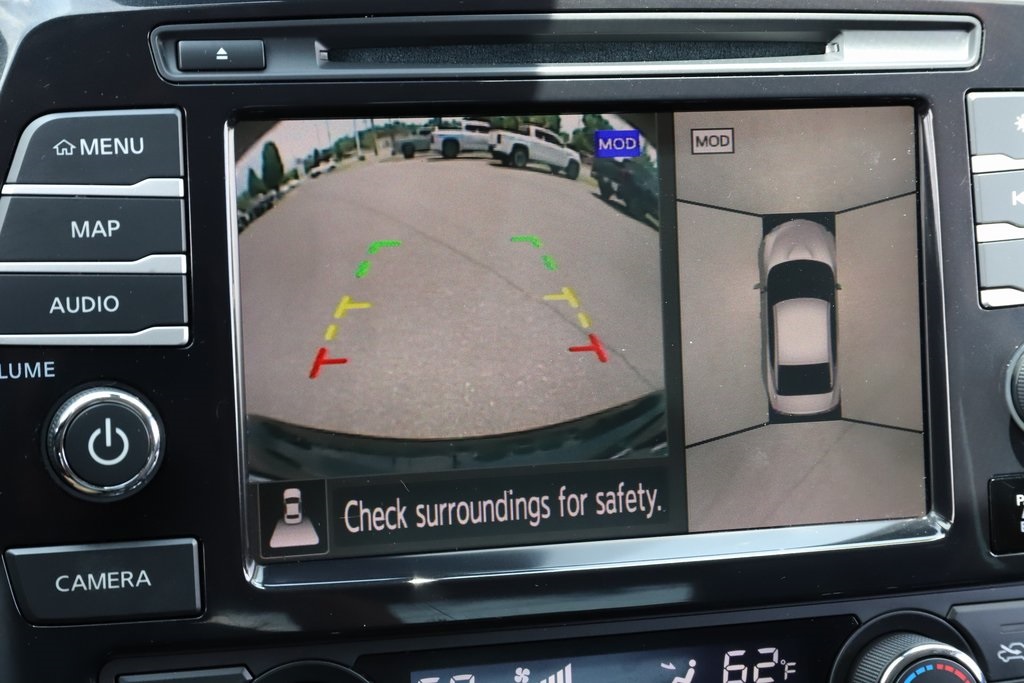 Vehicle image 16 of 30