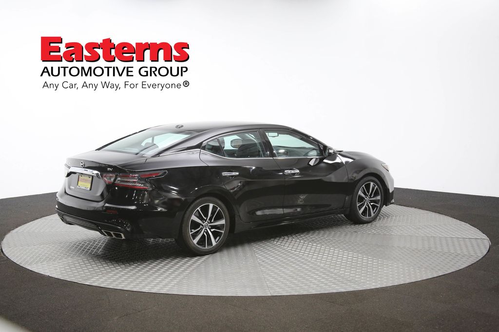 Vehicle image 17 of 61