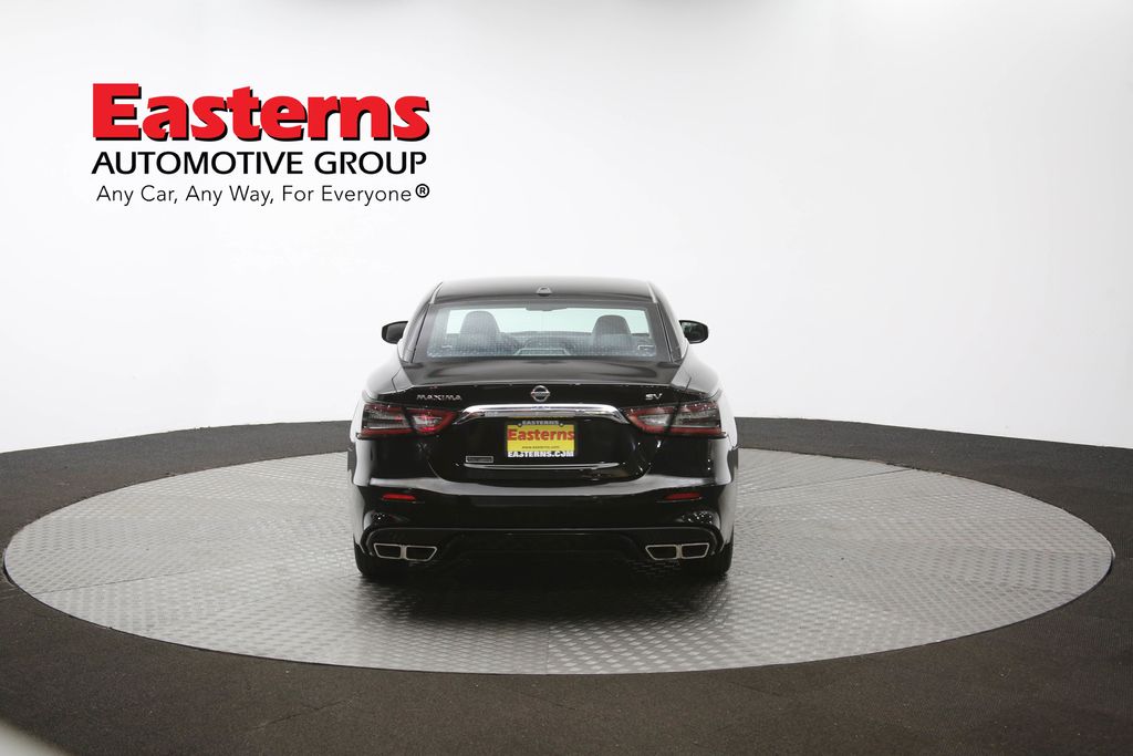 Vehicle image 5 of 61