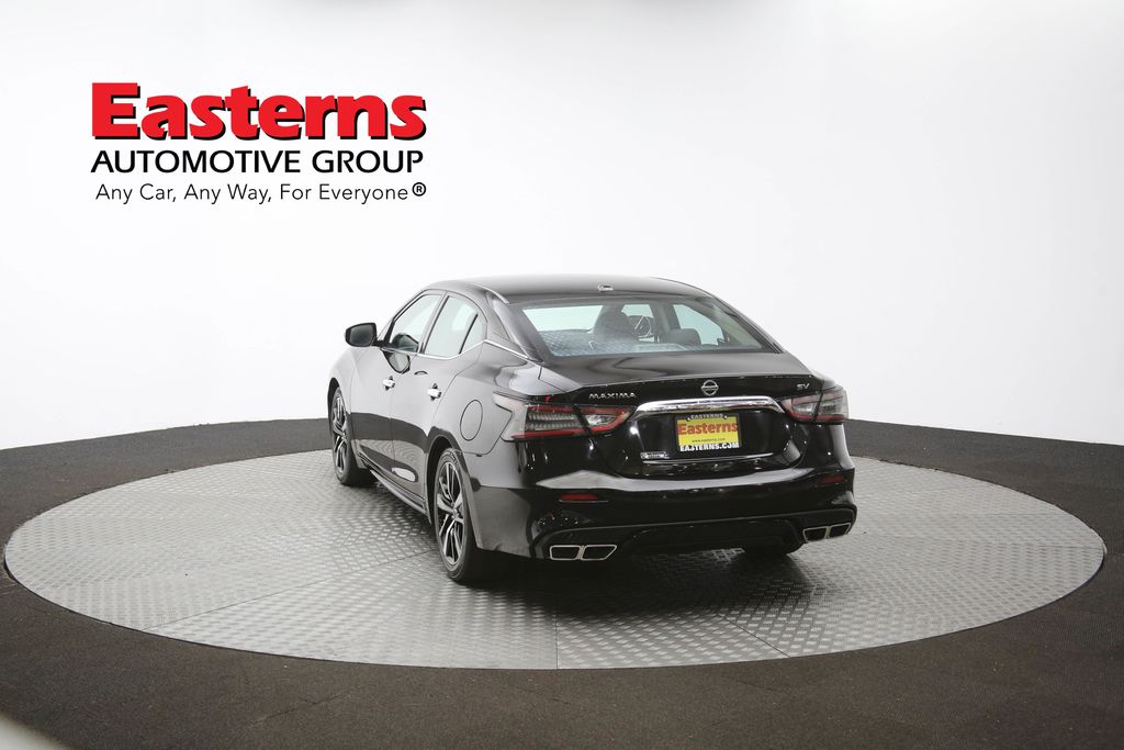 Vehicle image 13 of 61