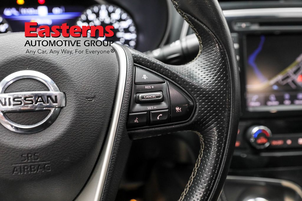 Vehicle image 45 of 61