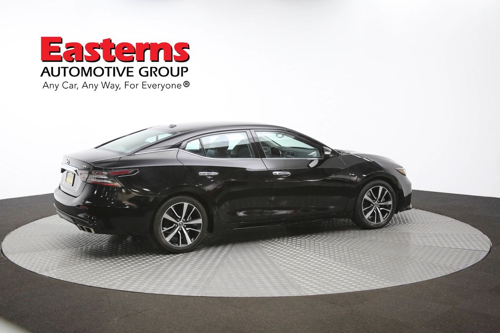 Vehicle image 18 of 61