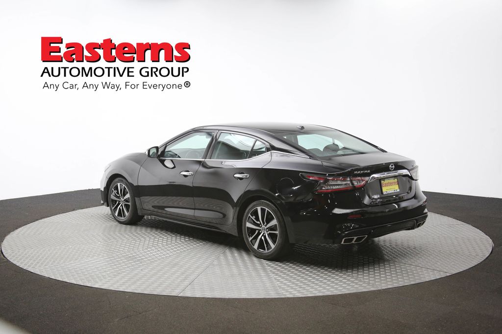 Vehicle image 35 of 61