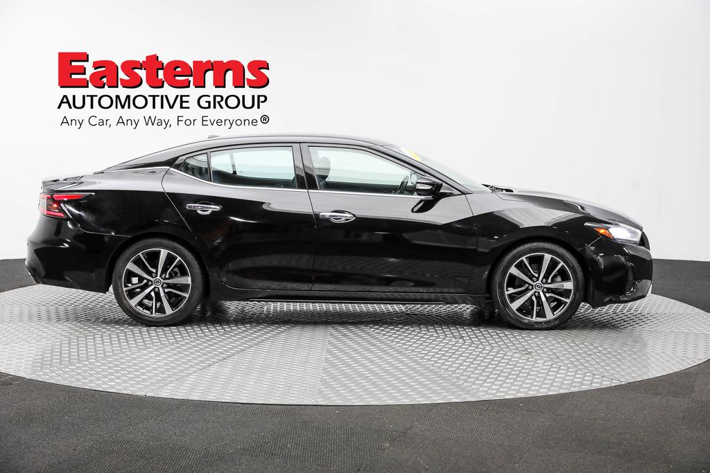Vehicle image 7 of 61
