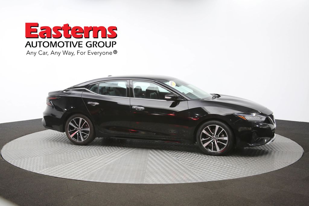 Vehicle image 22 of 61