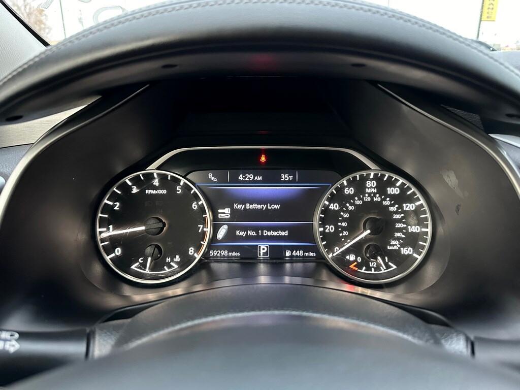 Vehicle image 16 of 28