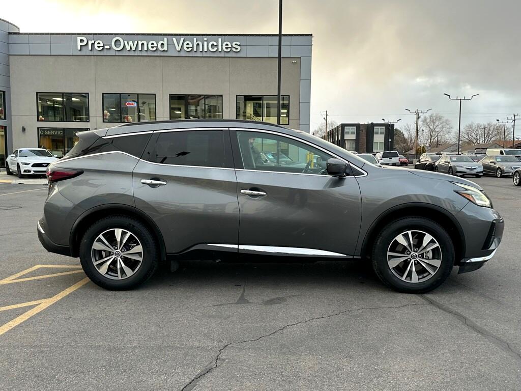 Vehicle image 4 of 28
