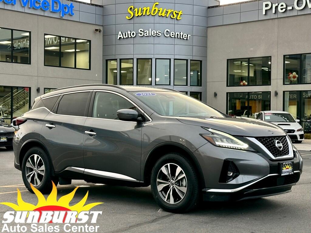 Vehicle image 3 of 28