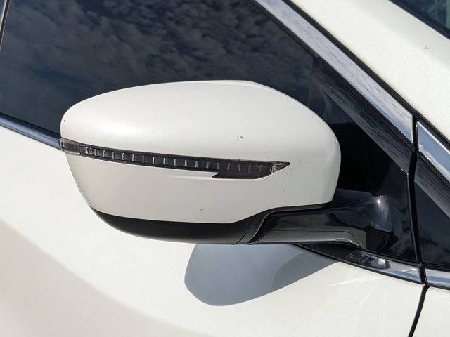 Vehicle image 29 of 36