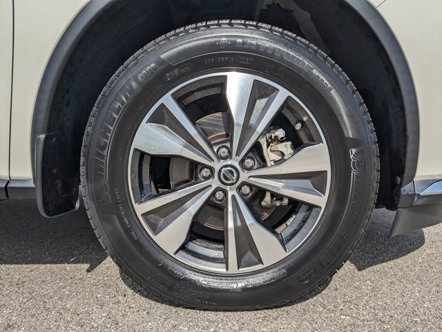 Vehicle image 13 of 36