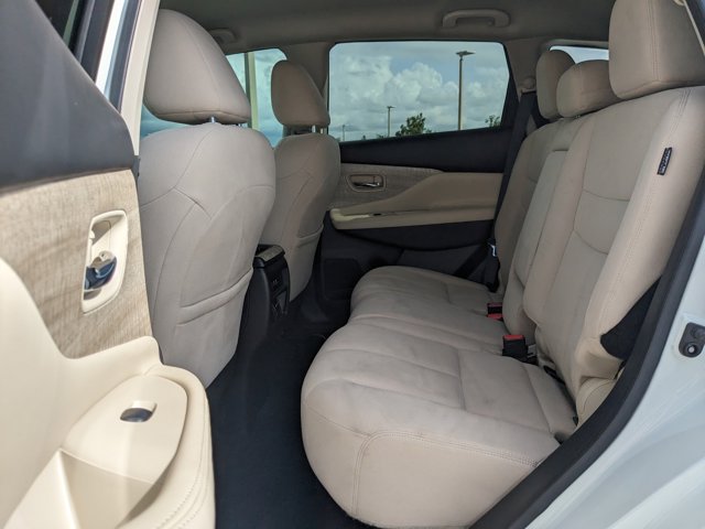 Vehicle image 15 of 36