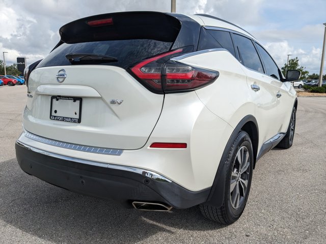 Vehicle image 9 of 36