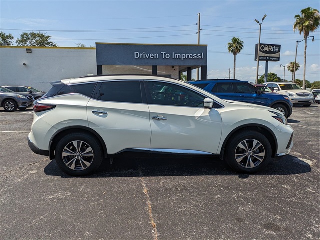 Vehicle image 4 of 30