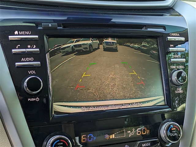 Vehicle image 16 of 30