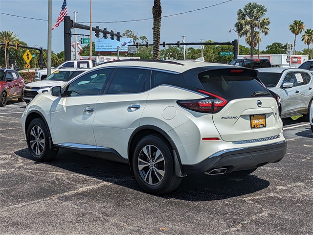 Vehicle image 6 of 30
