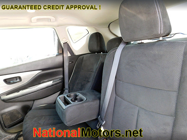 Vehicle image 5 of 12