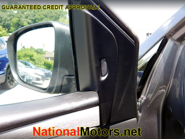 Vehicle image 11 of 12
