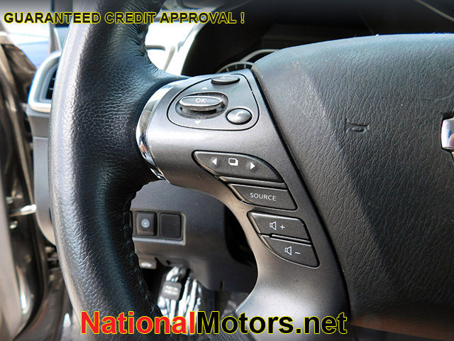 Vehicle image 8 of 12