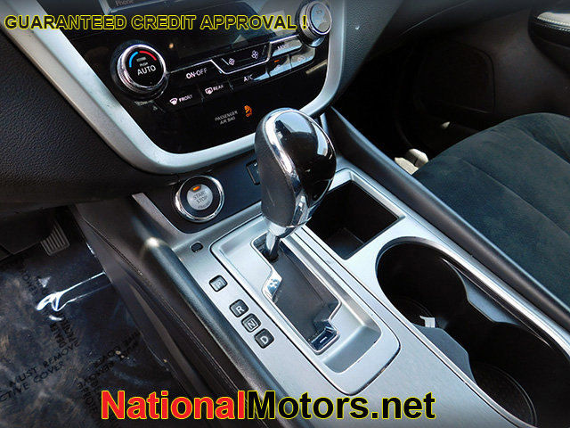 Vehicle image 6 of 12