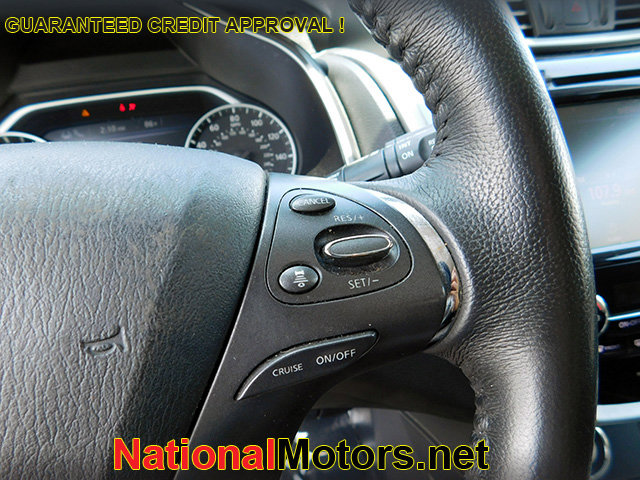 Vehicle image 7 of 12