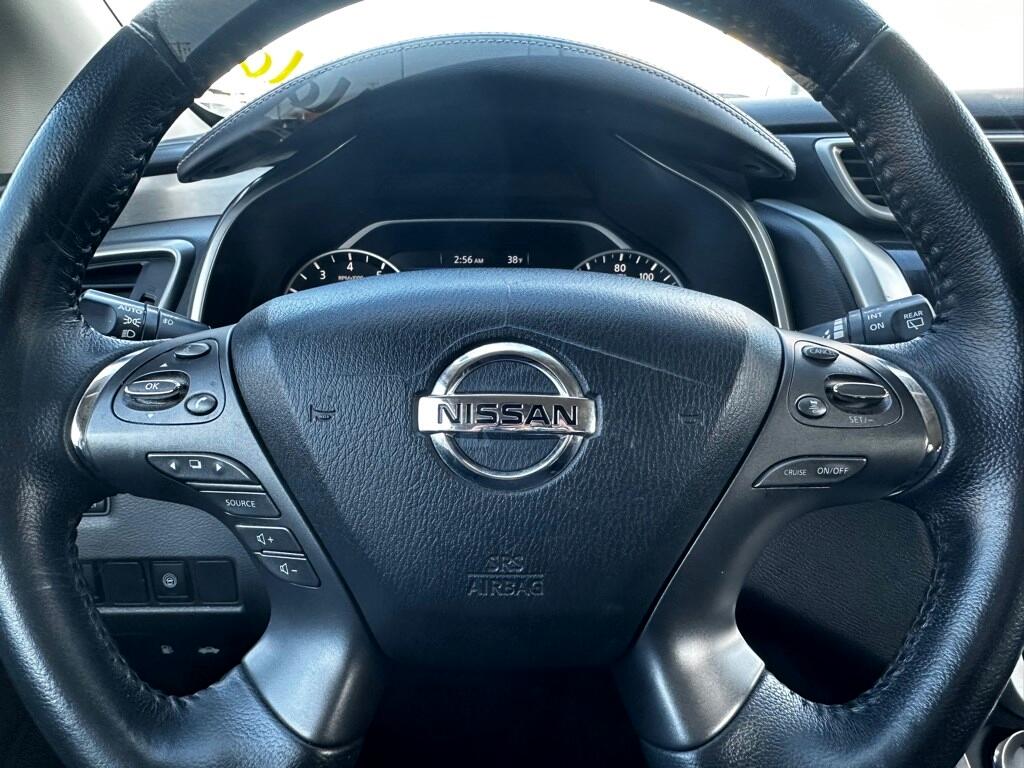 Vehicle image 24 of 35