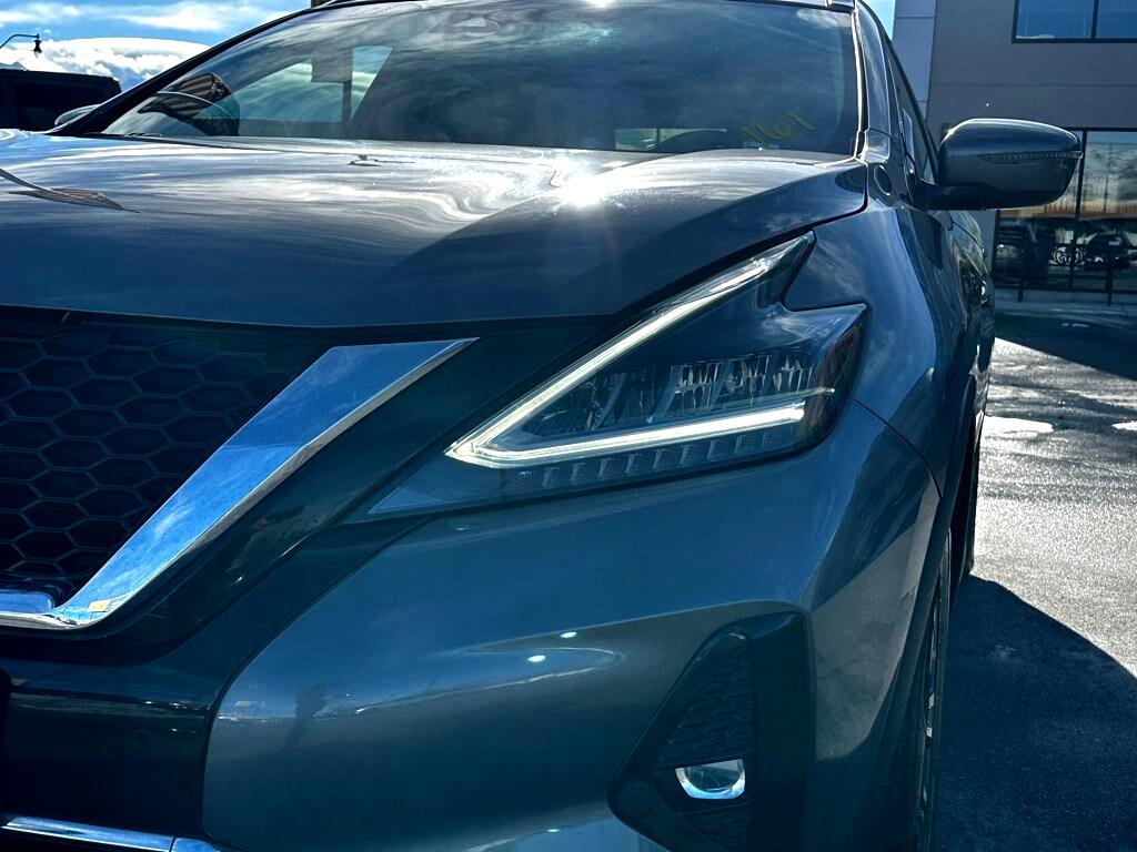 Vehicle image 9 of 35