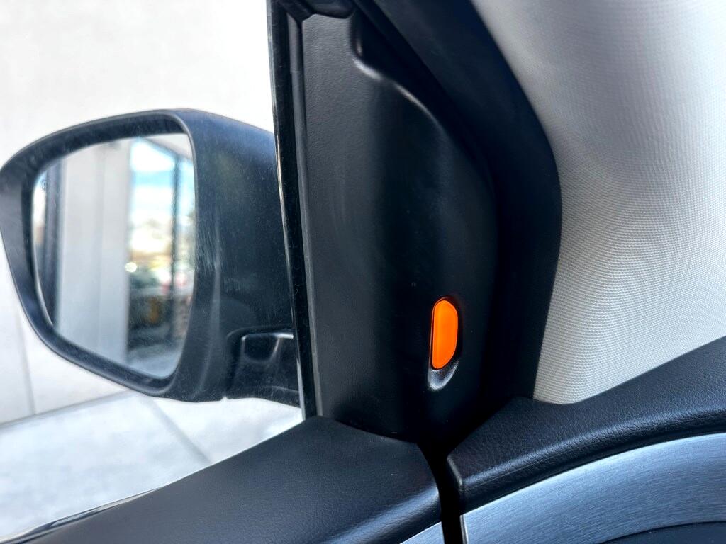 Vehicle image 31 of 35