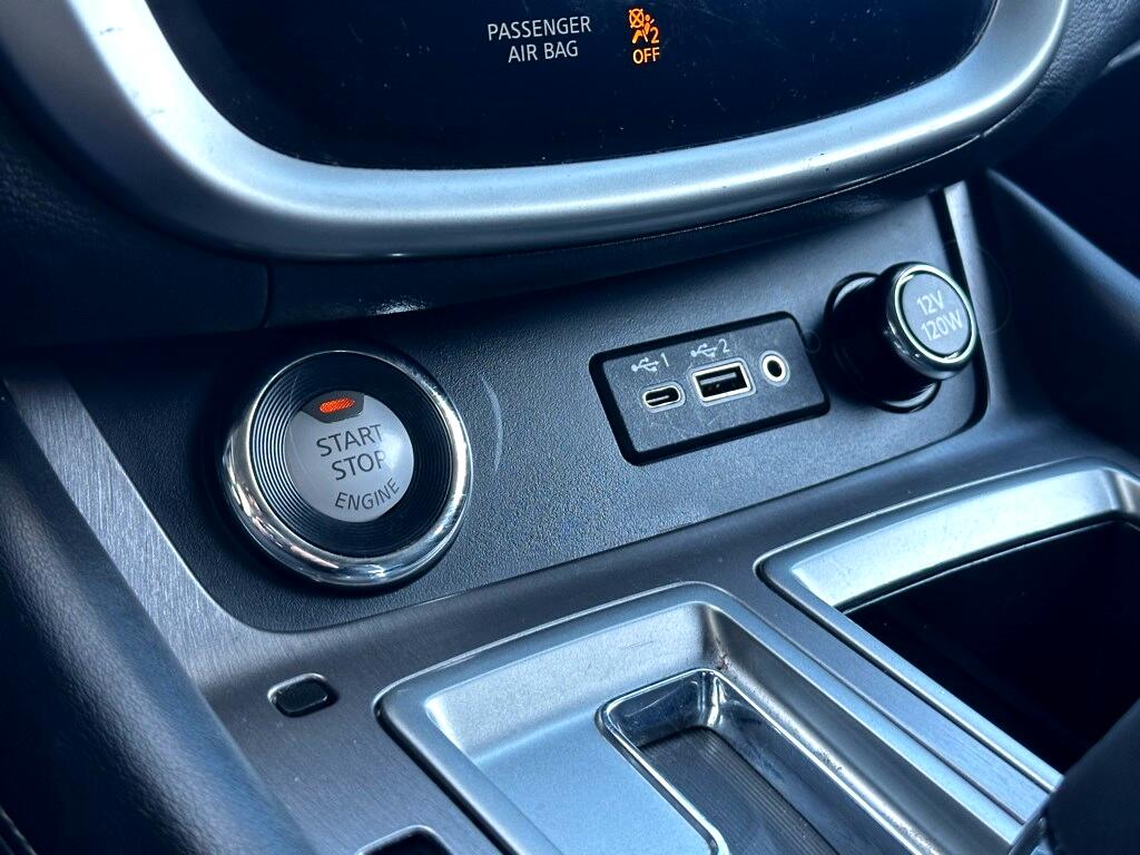Vehicle image 28 of 35