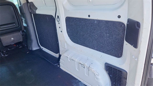 Vehicle image 23 of 35