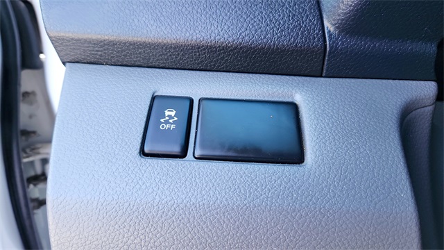 Vehicle image 29 of 35