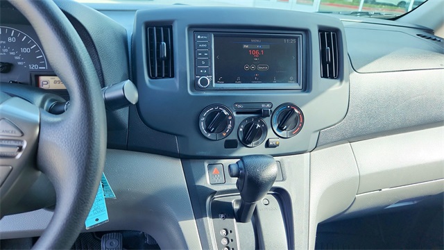 Vehicle image 16 of 35