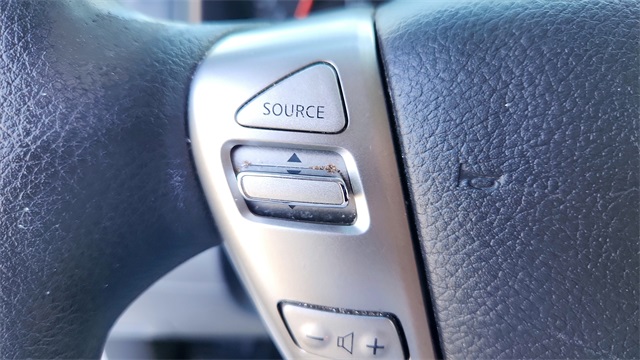 Vehicle image 30 of 35