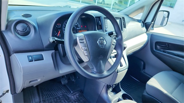Vehicle image 9 of 35