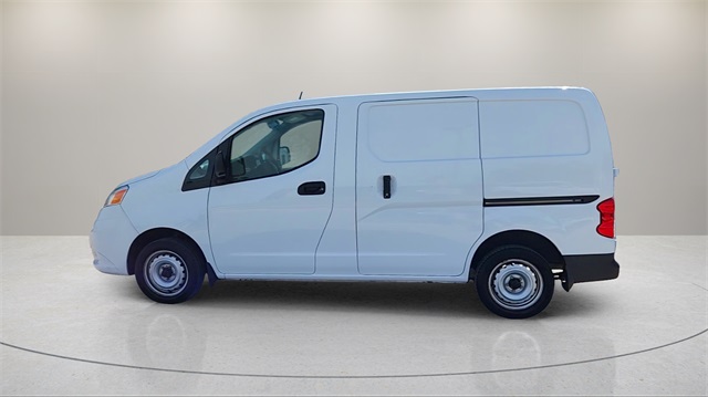Vehicle image 8 of 35