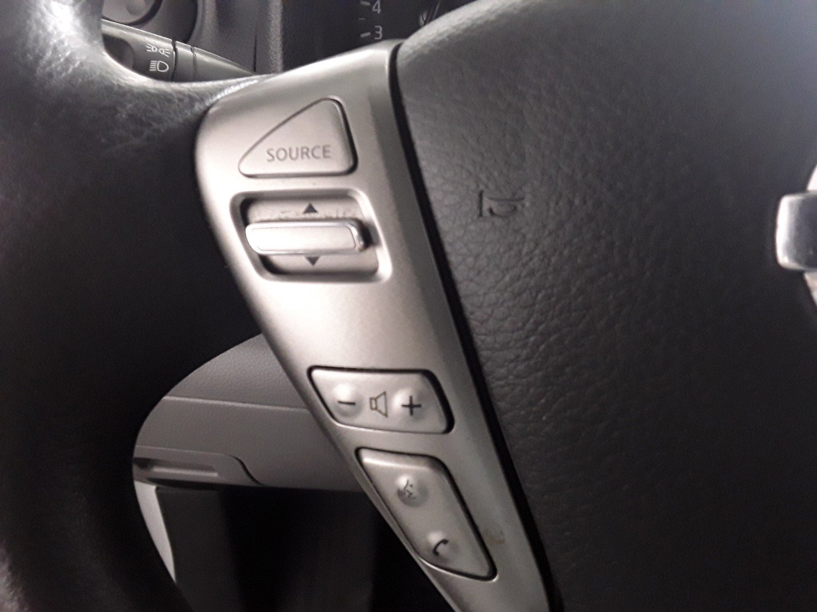 Vehicle image 24 of 27