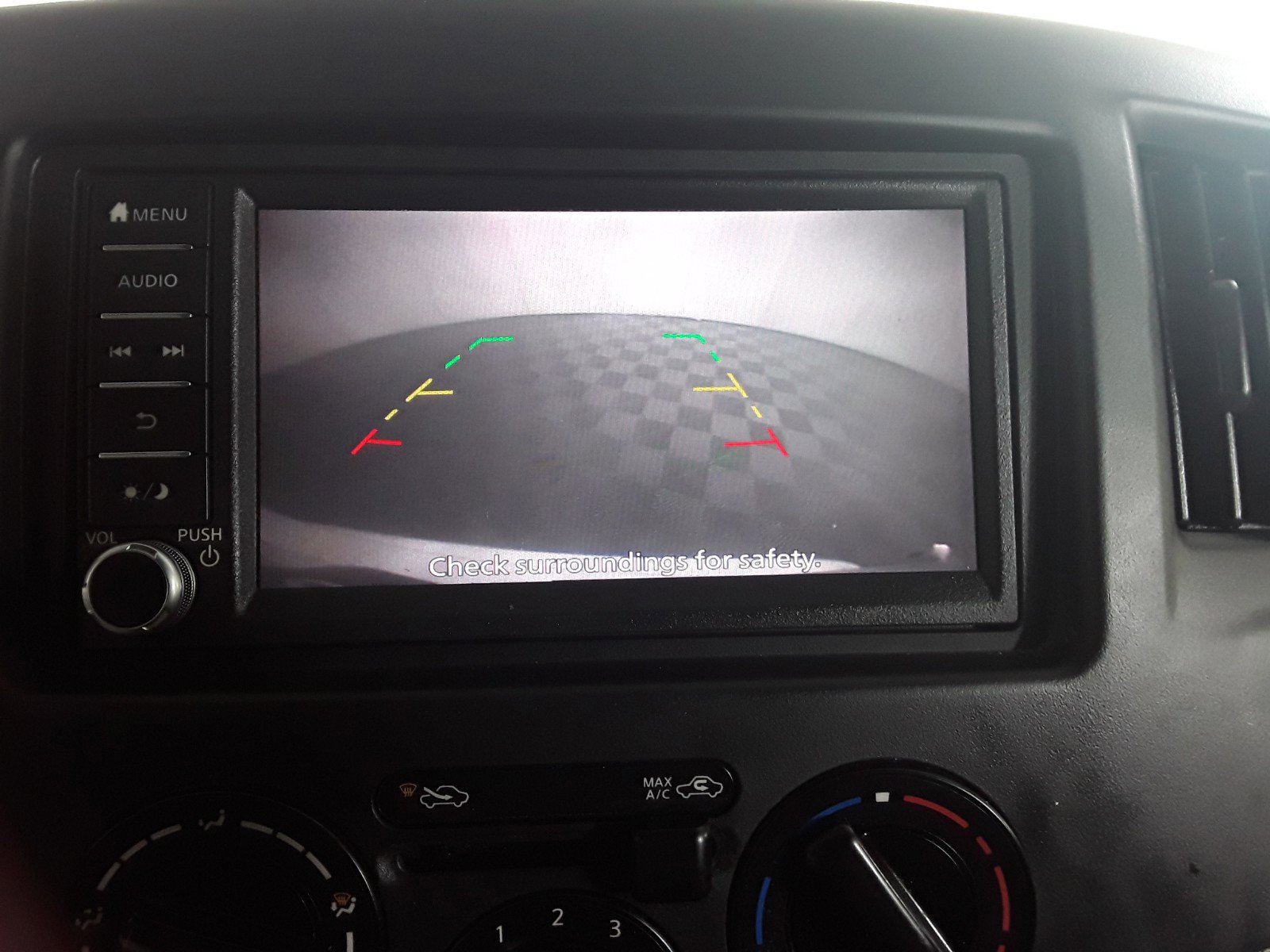 Vehicle image 22 of 27