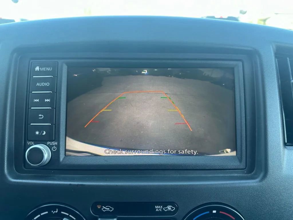 Vehicle image 9 of 26