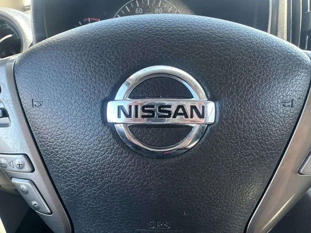 Vehicle image 11 of 26