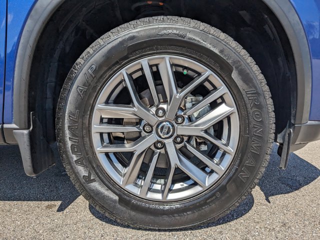Vehicle image 17 of 36