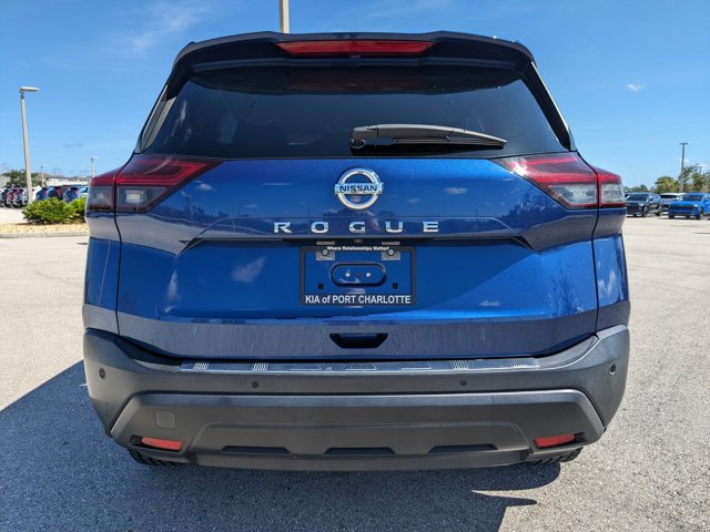 Vehicle image 12 of 36